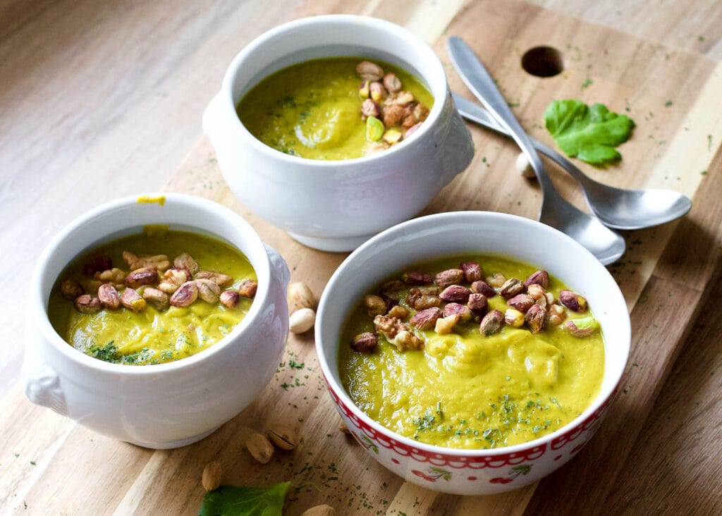 Budget-Friendly Romantic Dinner: Broccoli and Avocado Cream Soup (Vegan) 