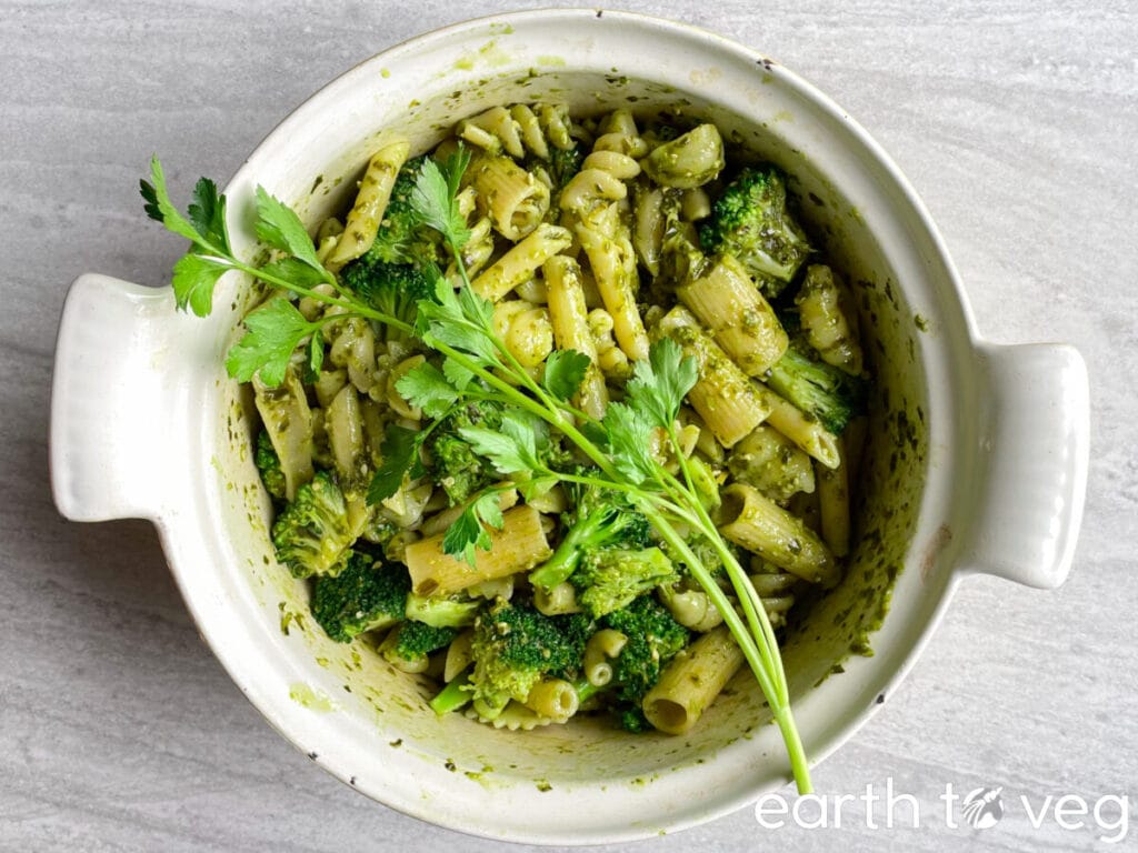 Budget-Friendly Romantic Dinner: 
3 Ingredient One Pot Vegan Pesto Pasta